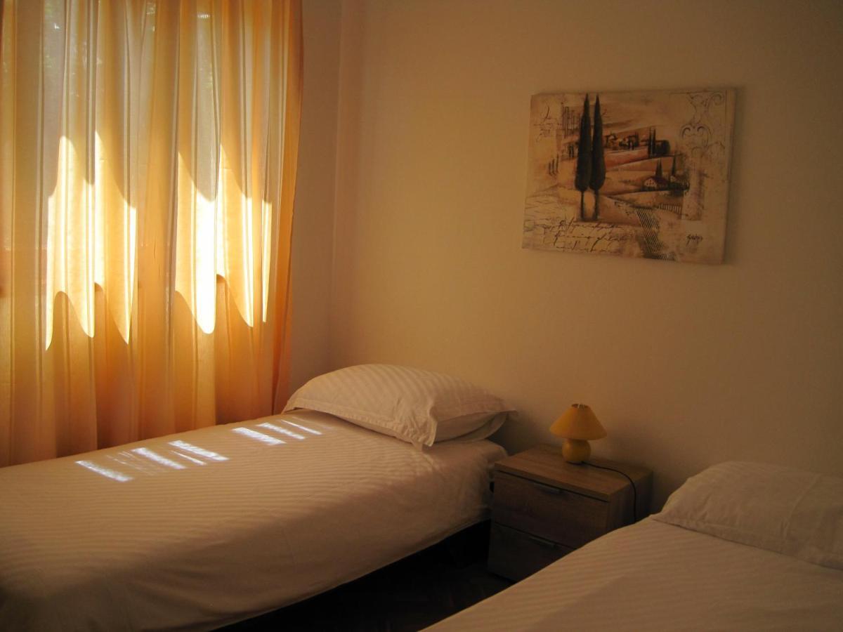 Apartments Ana And Vesna Пула Екстериор снимка