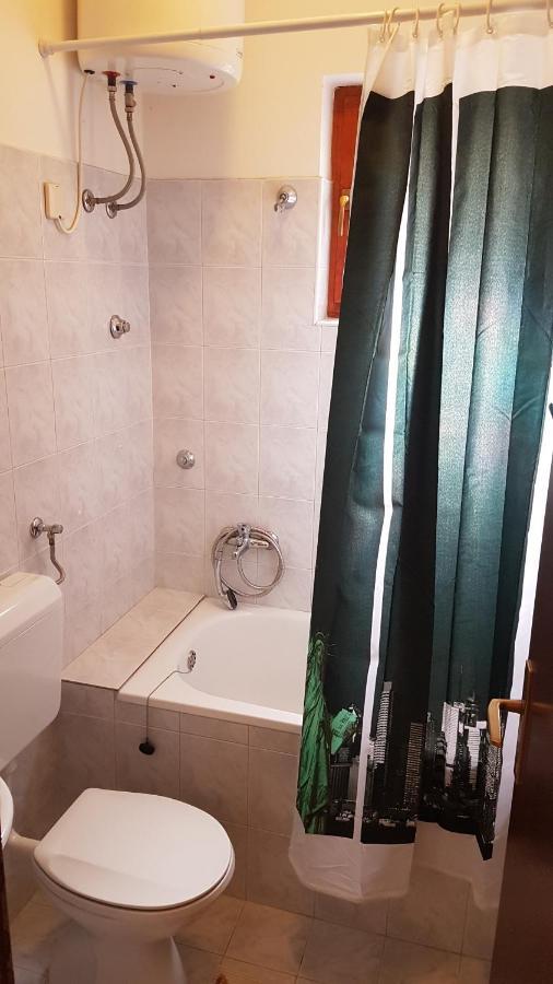 Apartments Ana And Vesna Пула Екстериор снимка