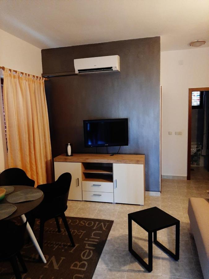 Apartments Ana And Vesna Пула Екстериор снимка