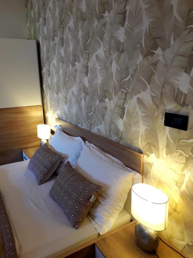 Apartments Ana And Vesna Пула Екстериор снимка